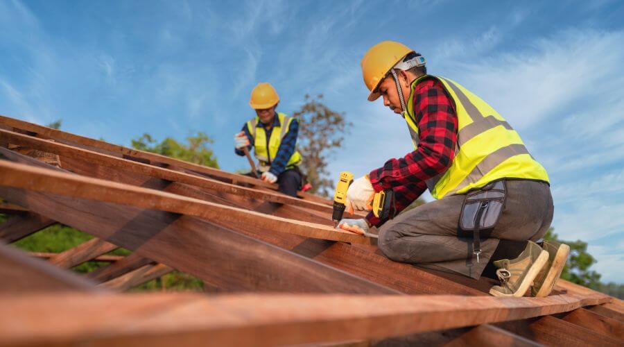Expert Emergency Roof Repairs services in Raymond, WA